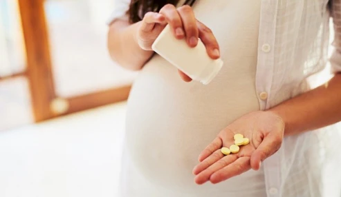 وبینار علمی مکمل ها در بارداری