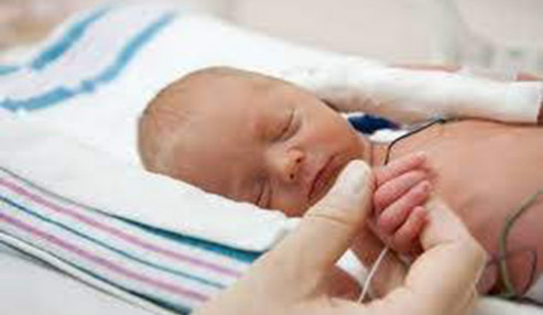 وبینار علمی  تماس پوست با پوست نوزاد و تغذیه در ساعت اول تولد و چالش های موجود(کووید19)