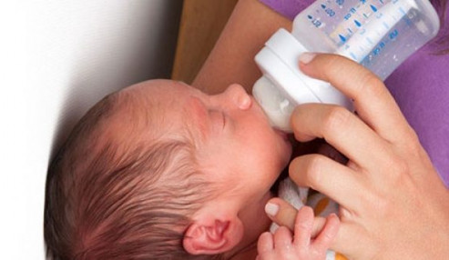وبینار علمی  تغذیه با شیر مادر در نوزادان نارس